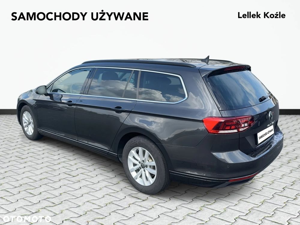 Volkswagen Passat - 7