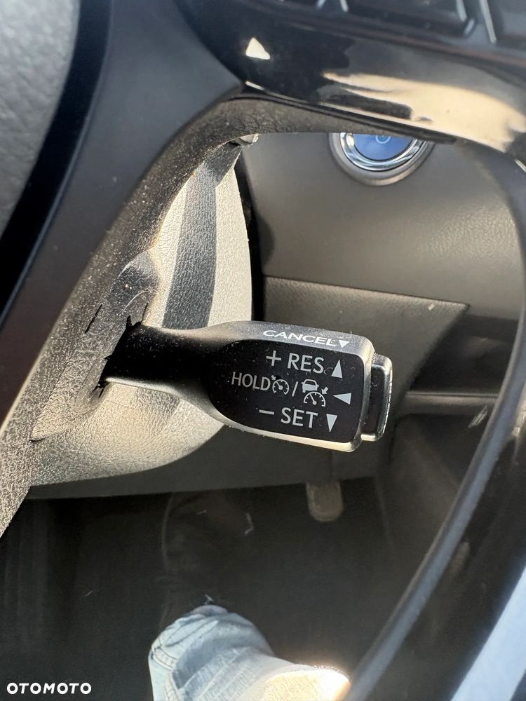 Toyota C-HR 1.2 T Premium CVT - 28