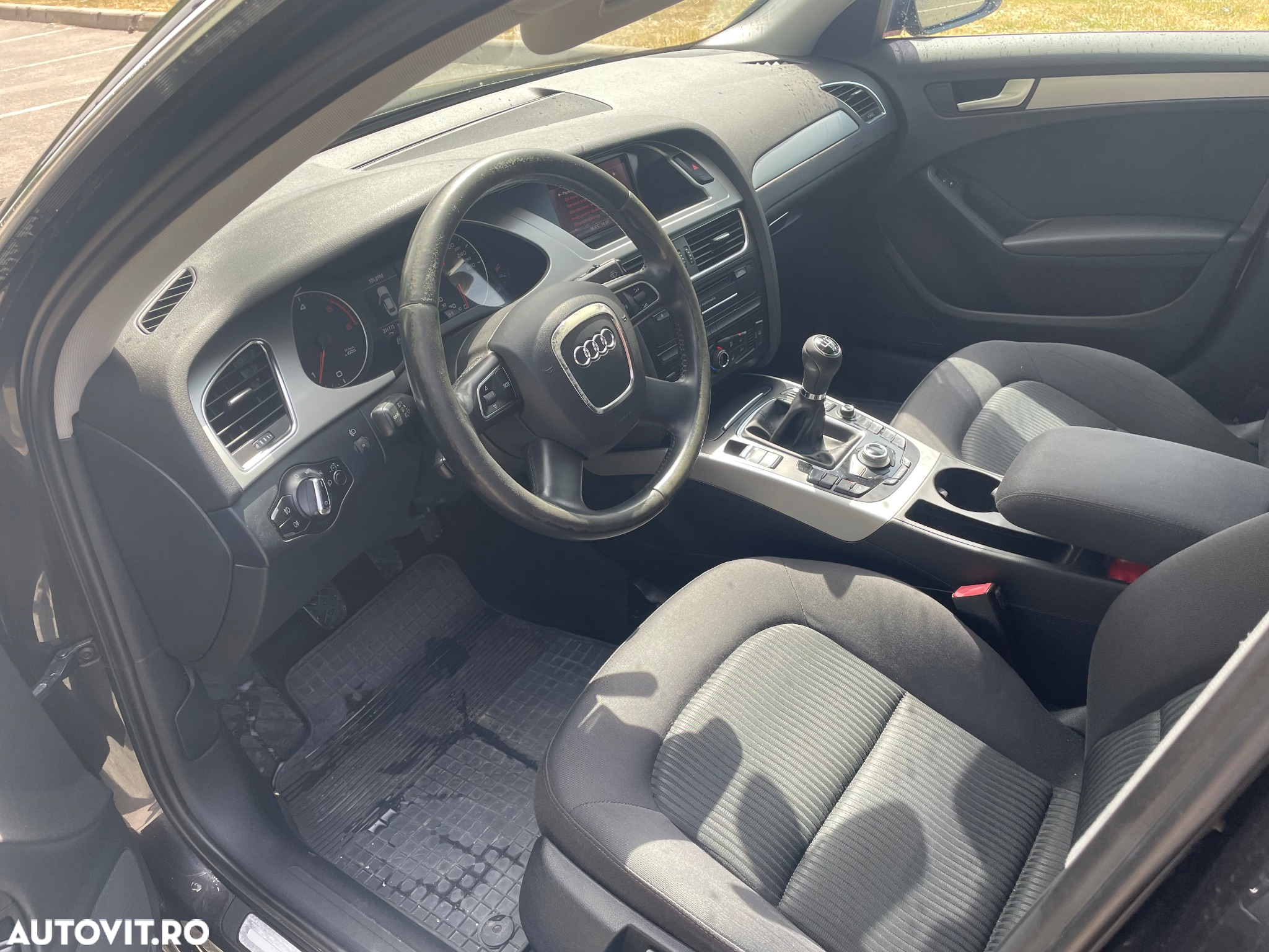 Audi A4 2.0 TDI B8 - 9