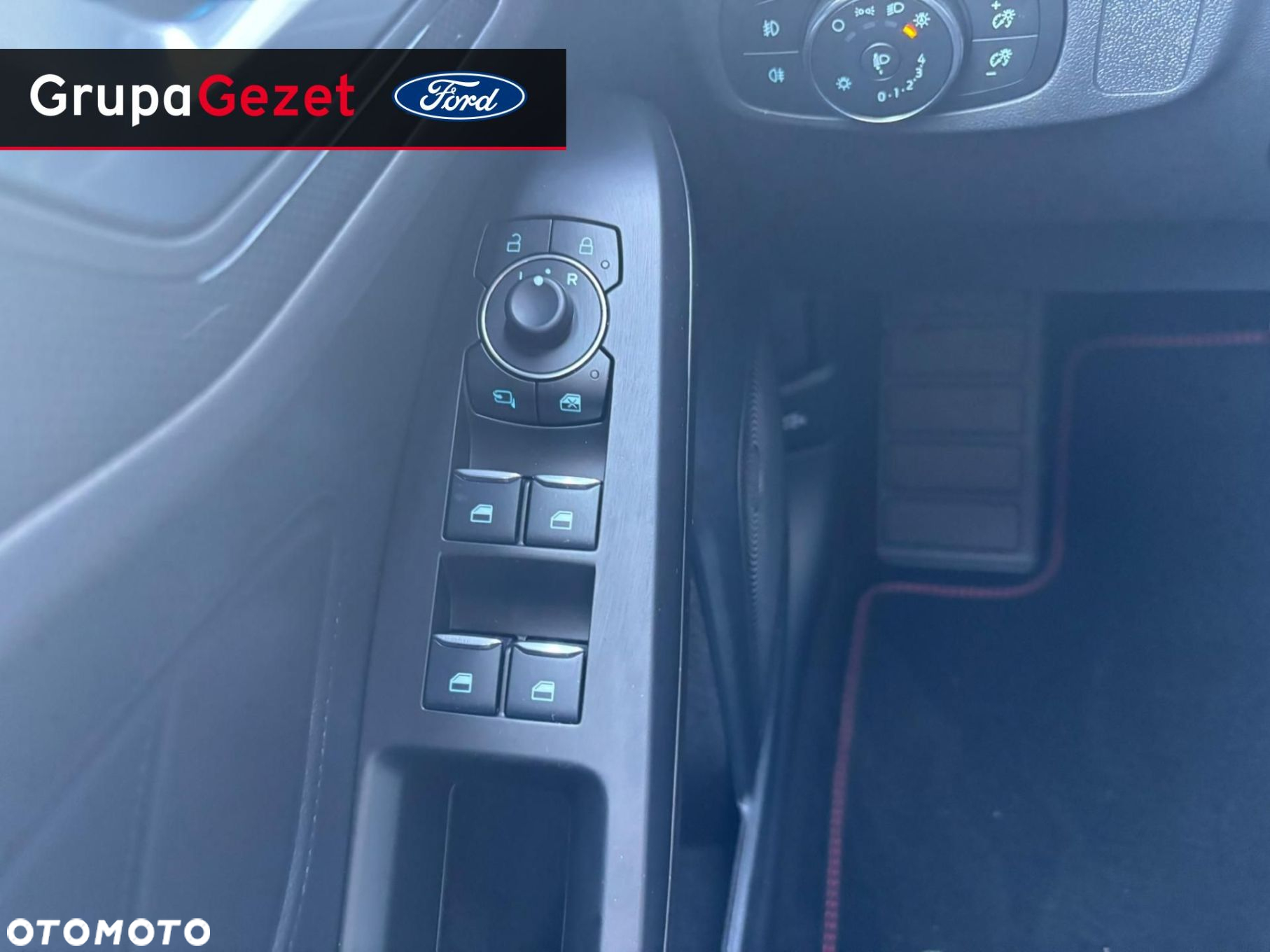 Ford Focus - 12