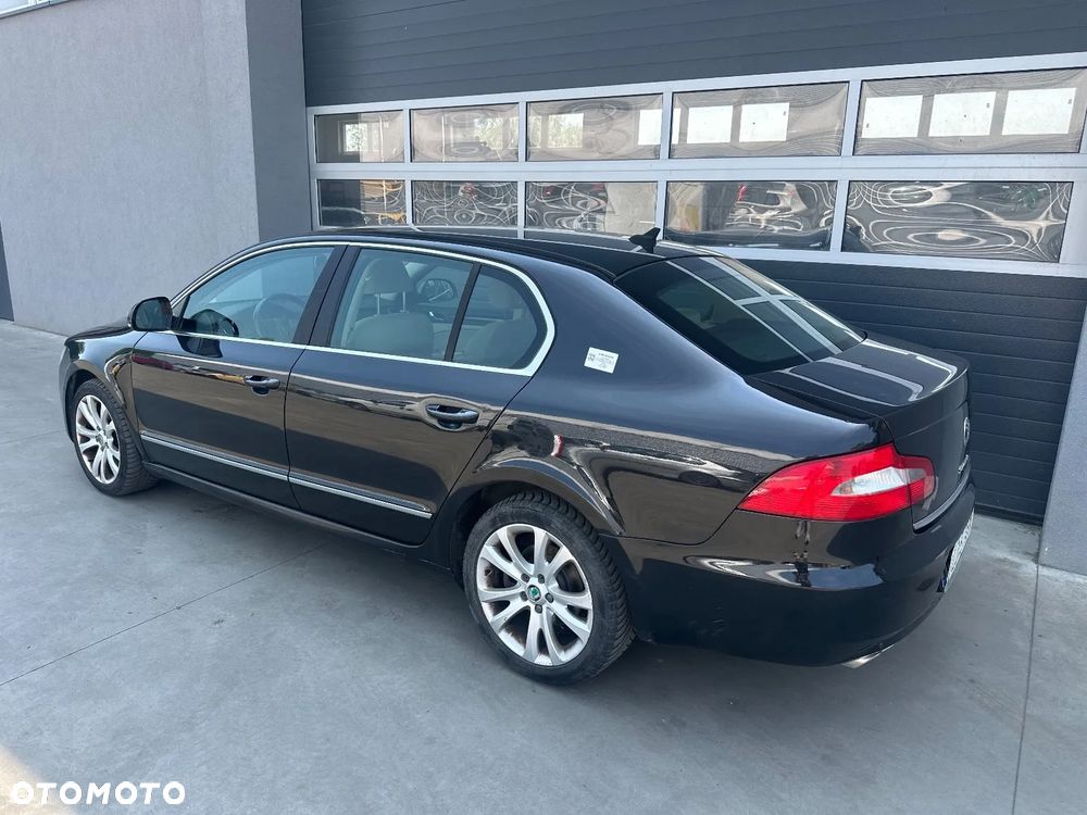 Skoda Superb 2.0 TDI Elegance - 5