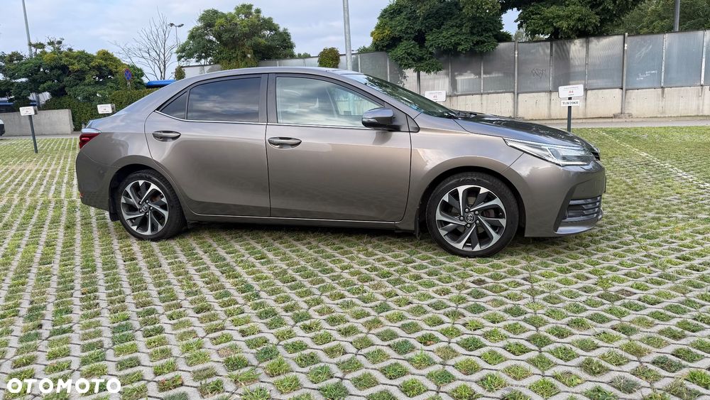 Toyota Corolla 1.6 Comfort MS - 9