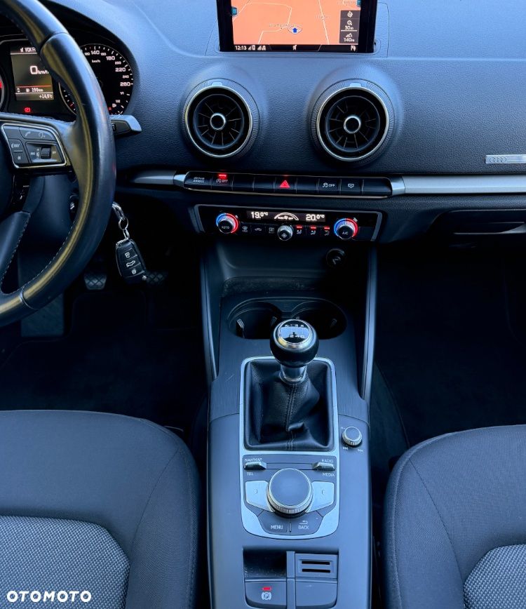 Audi A3 Sportback 1.6 TDI - 17
