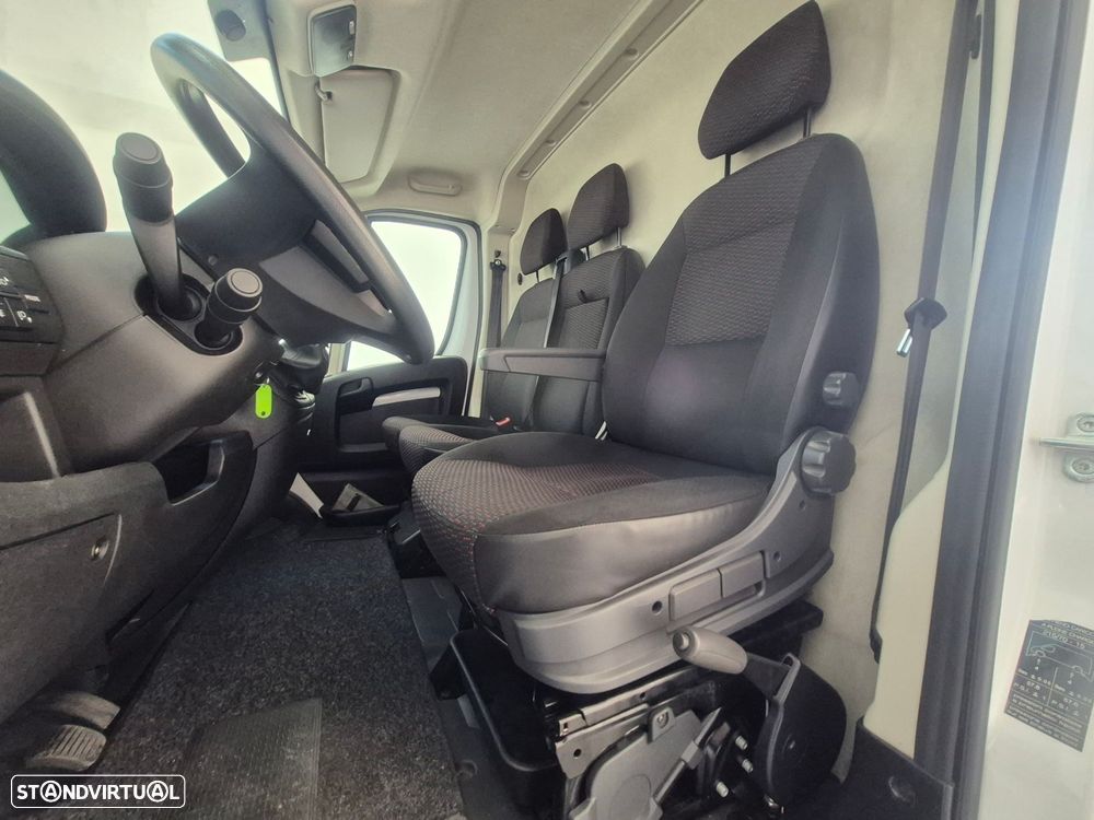 Peugeot Boxer 2.2HDI - 12