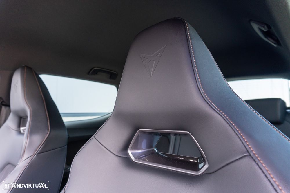Cupra Leon 1.4 e-Hybrid VZ DSG - 25