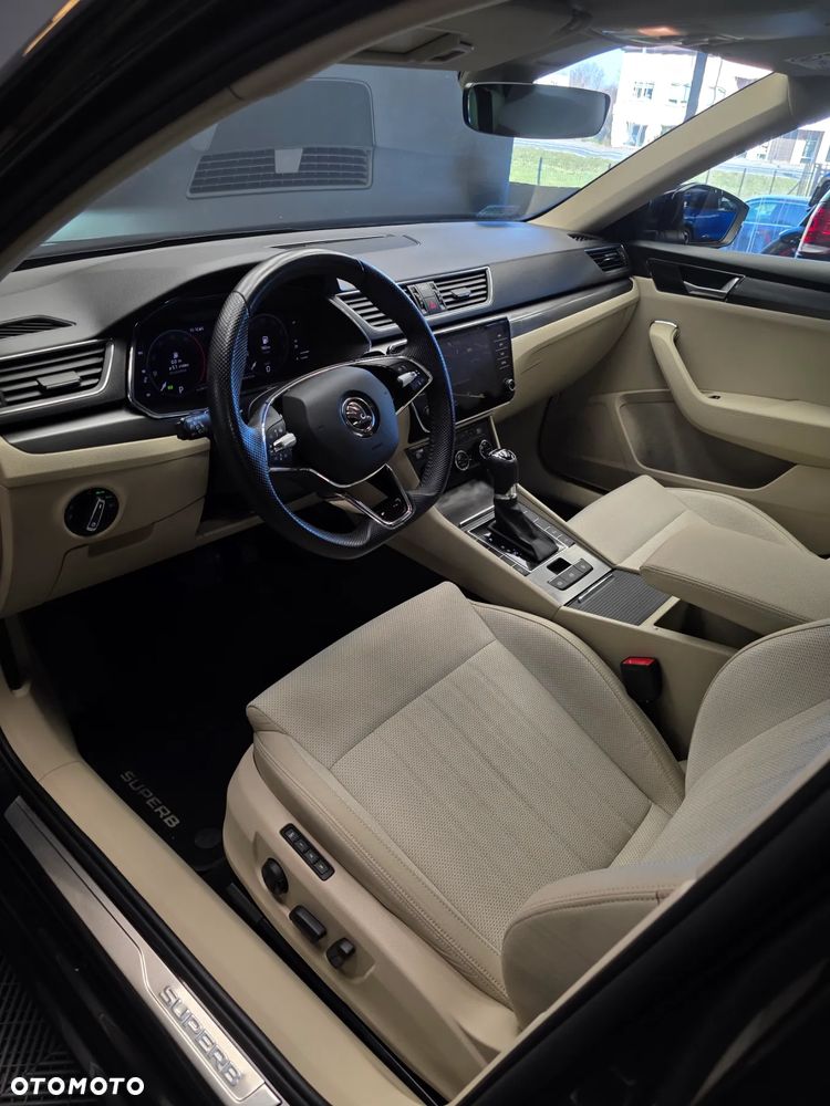 Skoda Superb 2.0 TDI SCR Style DSG - 28
