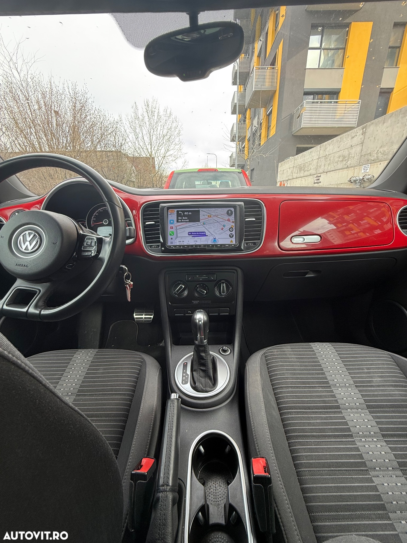 Volkswagen Beetle 2.0 TDI DSG Sport - 9