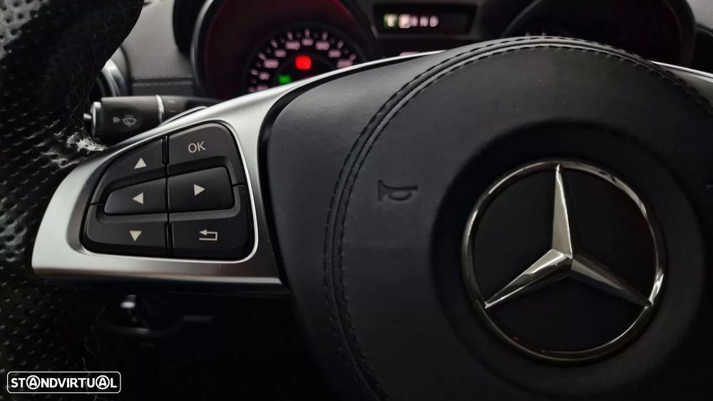 Mercedes-Benz SL 400 9G-TRONIC designo edition — fotografia 29