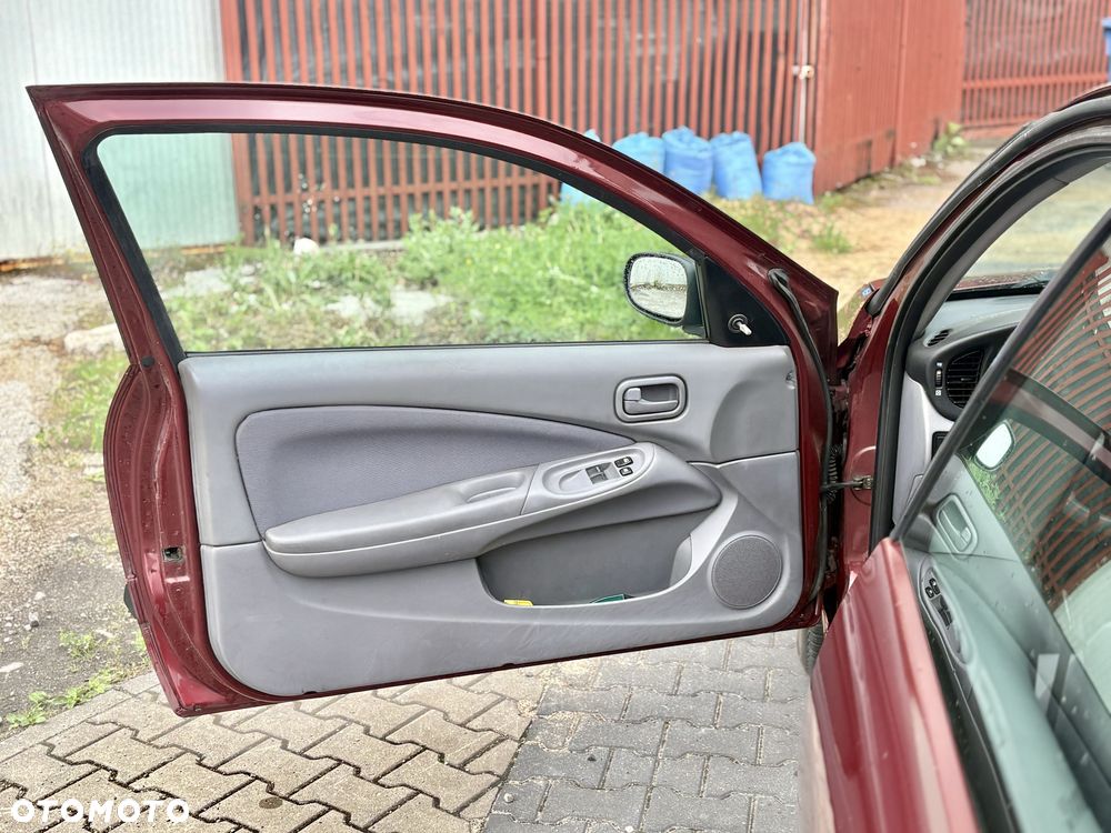 Nissan Almera - 7