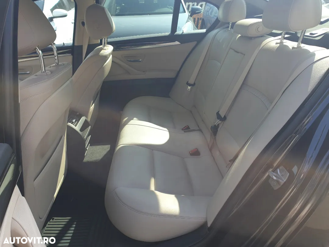BMW Seria 5 525d xDrive AT - 19
