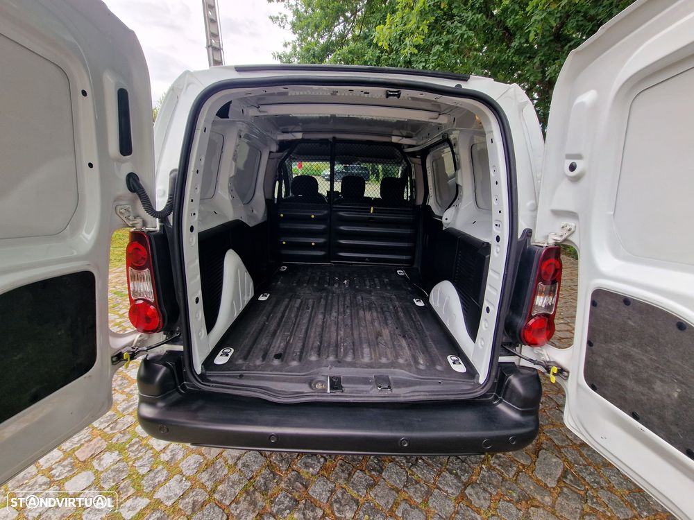 Peugeot PARTNER 1.6 HDI 100CV NACIONAL C/NOVA - 12