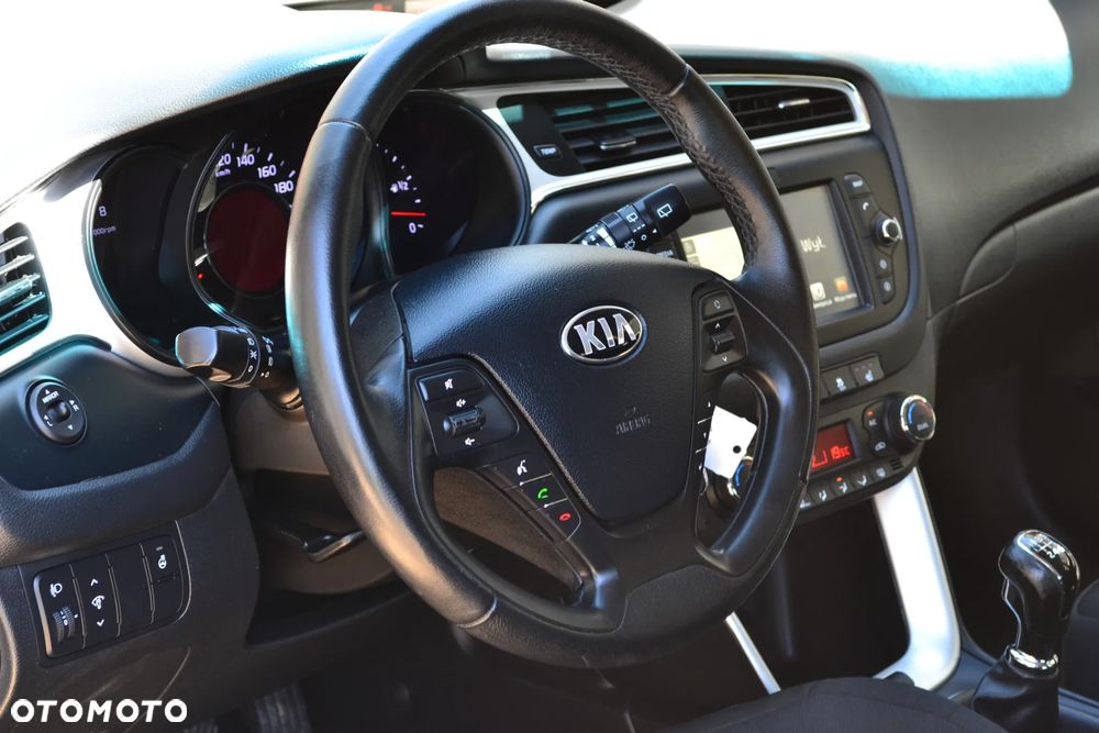 Kia Ceed 1.6 GDI Edition 7 - 26