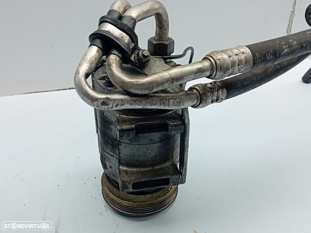 Compressor AC VOLKSWAGEN Passat (3B2) - 2