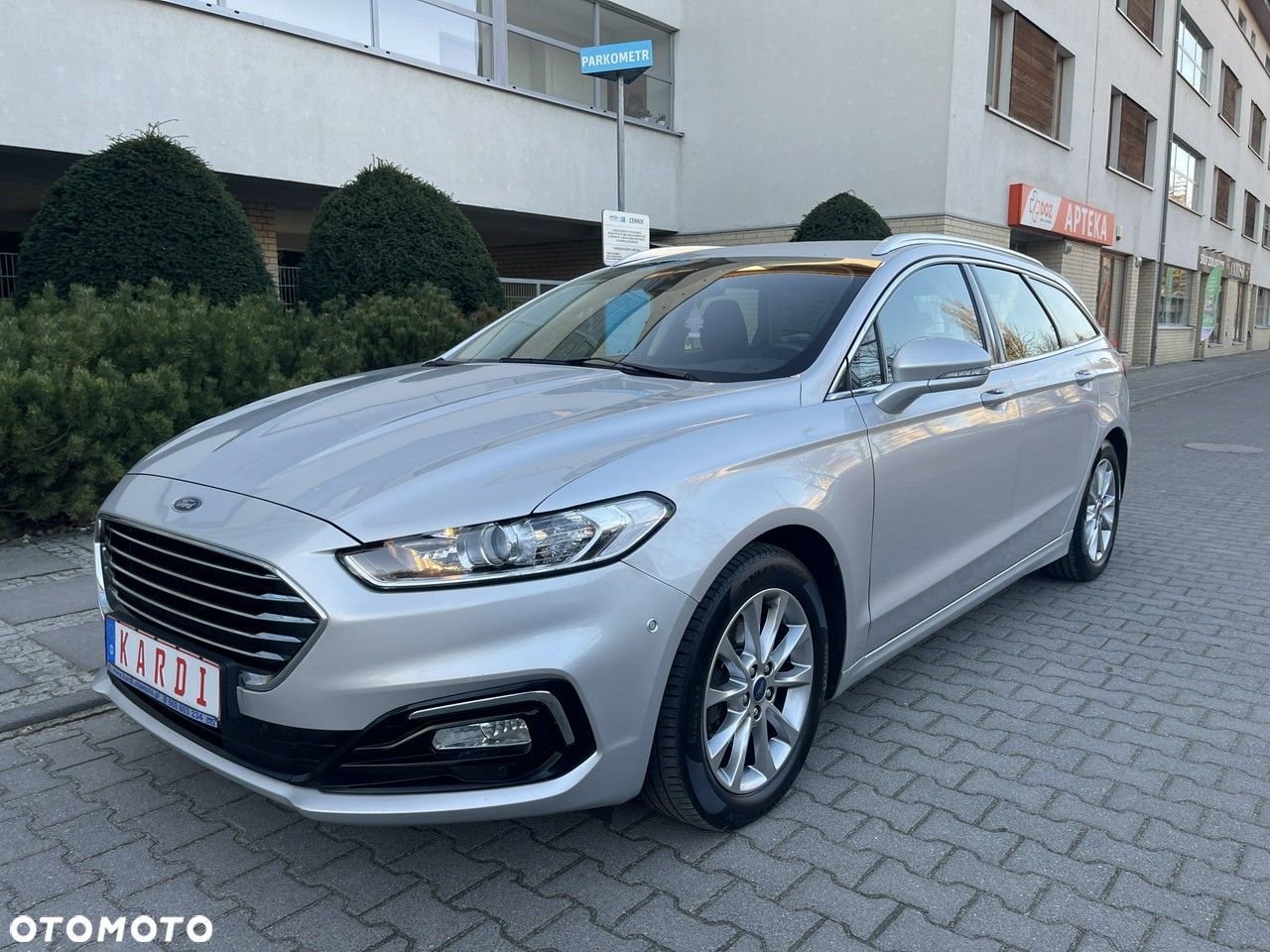 Ford Mondeo - 1