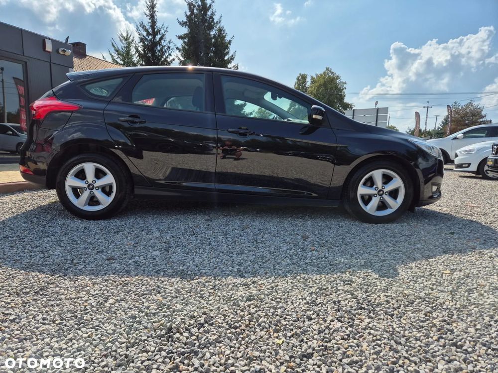 Ford Focus 1.6 TDCi DPF Titanium - 23