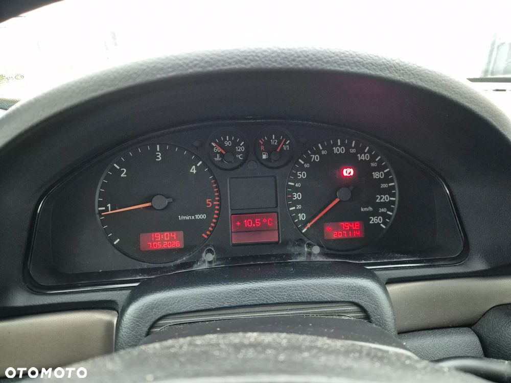 Audi A4 Limousine - 12