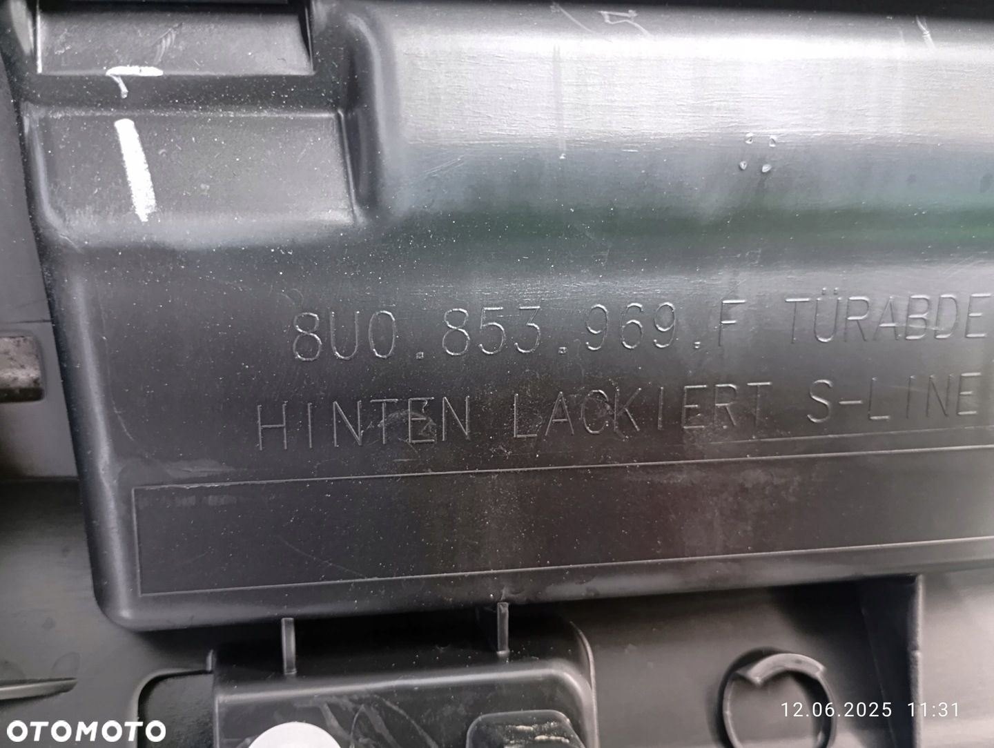 AUDI Q3 8U 11-14 LISTWA DRZWI LEWY TYŁ S-LINE 8U0853969 - 7