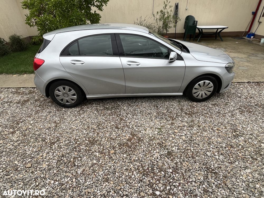 Mercedes-Benz A 180 - 4
