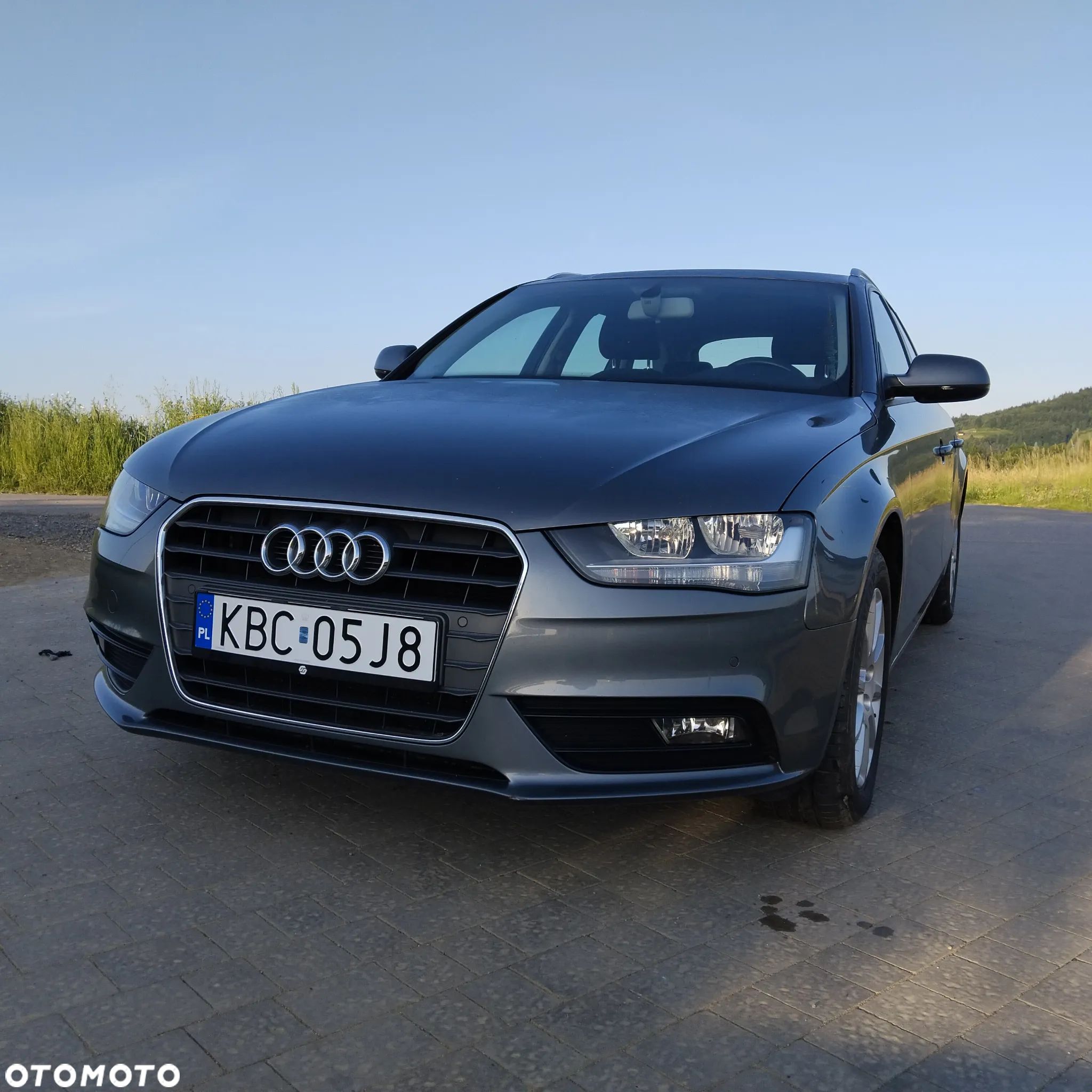 Audi A4 - 1