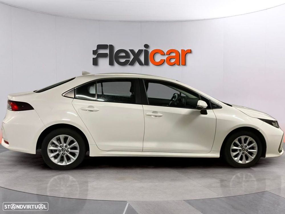 Toyota Corolla - 4