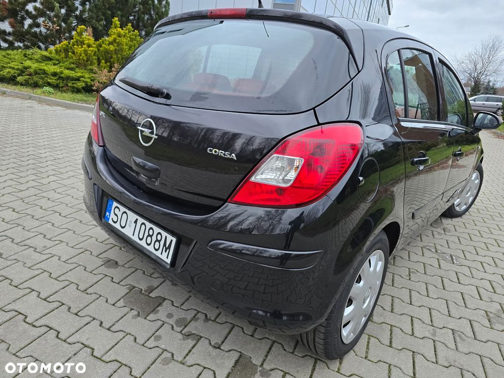 Opel Corsa 1.2 16V Cosmo - 26