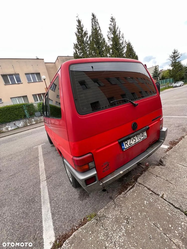 Volkswagen Multivan - 9