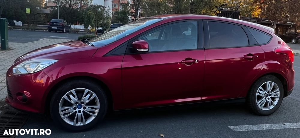 Ford Focus 1.6 Ti-VCT Powershift Titanium - 1