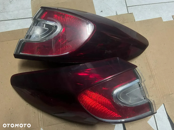 LAMPY TYŁ TYLNE PRAWA RENAULT MEGANE 3 III KOMBI 2010 0089