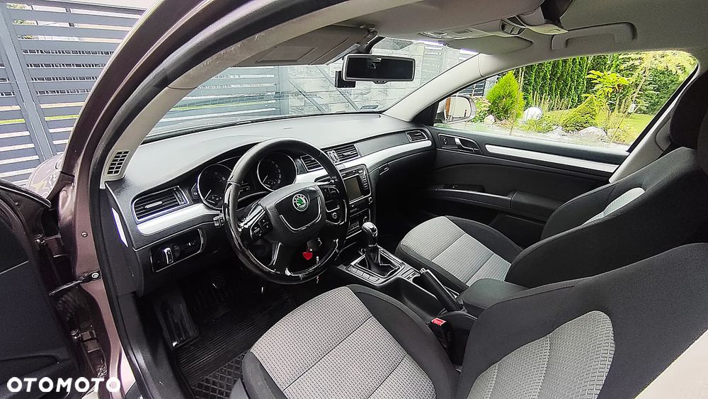 Skoda Superb - 12