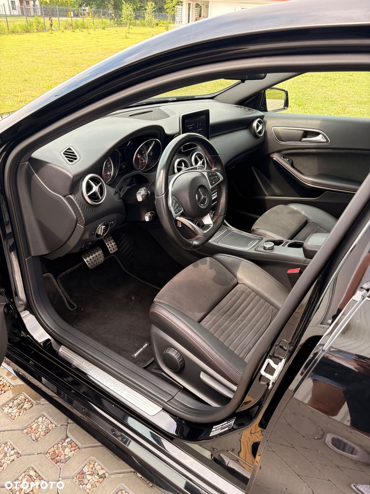 Mercedes-Benz Klasa A 220 4-Matic AMG Line - 6