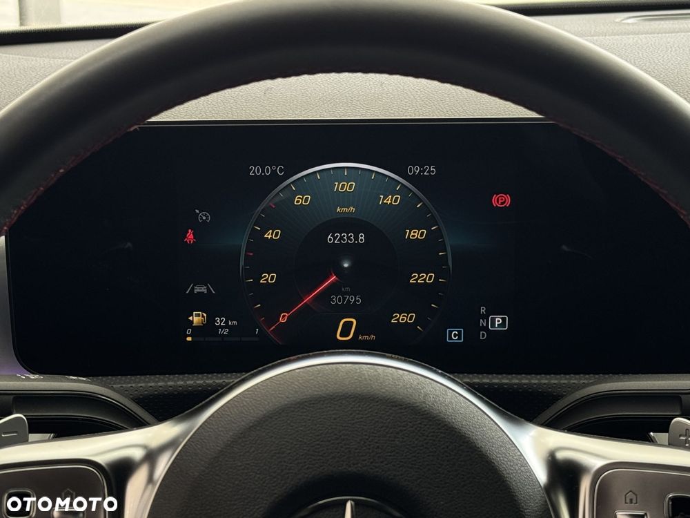 Mercedes-Benz CLA - 16