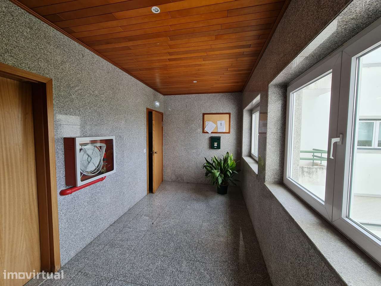 Apartamento T3+1| Varanda | Terraço |Vista de Montanha |Garagem |216m2 - Grande imagem: 2/19