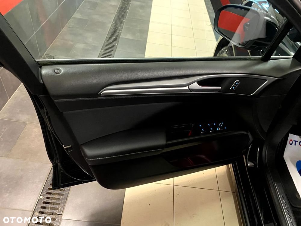 Ford Mondeo 2.0 TDCi Titanium - 14