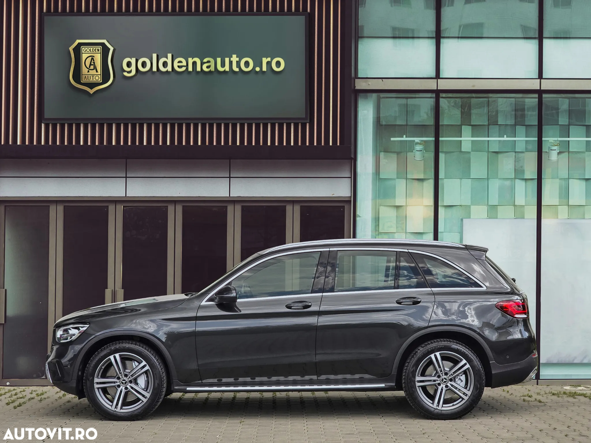Mercedes-Benz GLC - 6