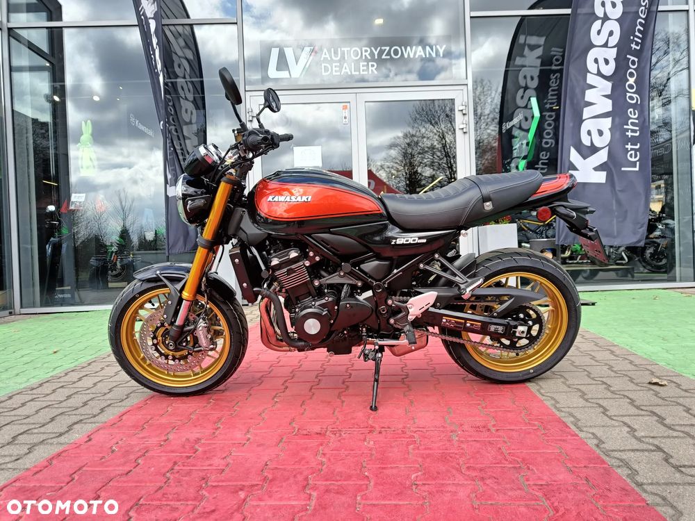 Kawasaki Z 900 RS - 6