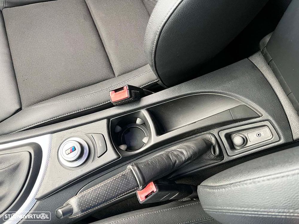 BMW 118 dA - 13