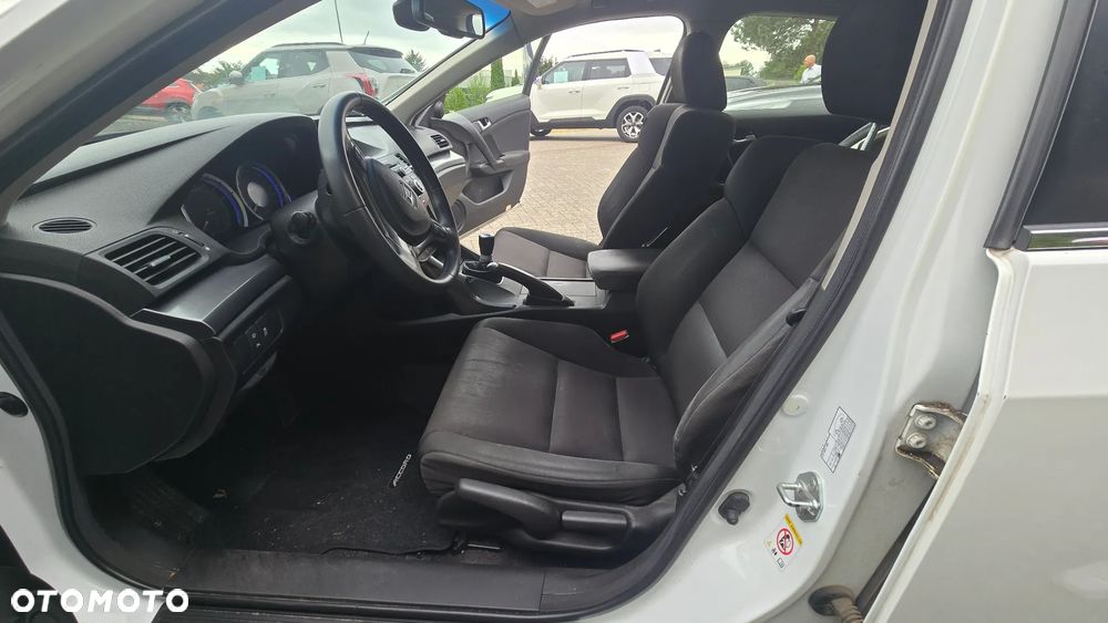 Honda Accord 2.0 Lifestyle - 16