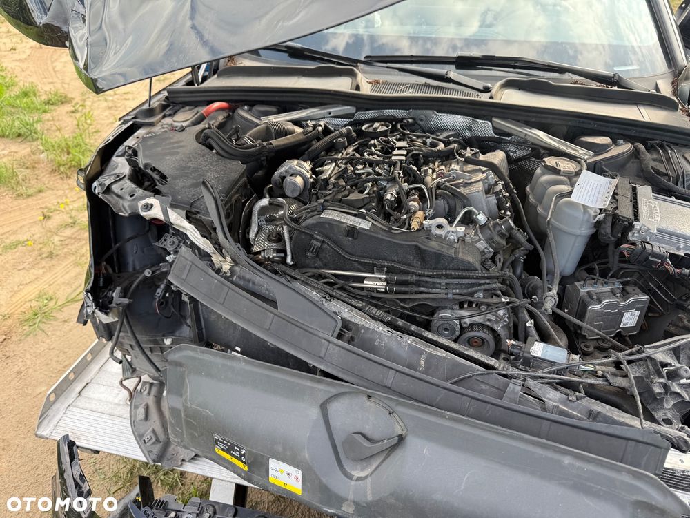 Audi A4 Avant 40 TDI S tronic S line - 10