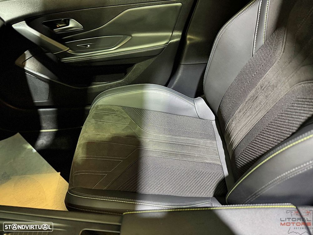 Peugeot 408 1.6 Hybrid GT e-EAT8 - 21