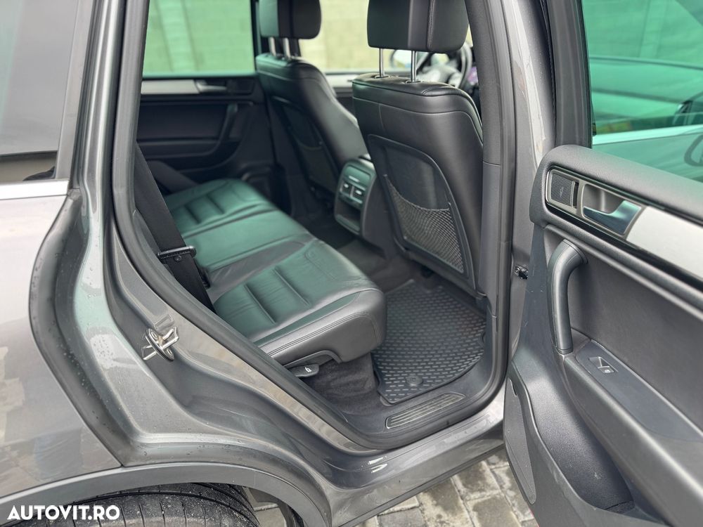 Volkswagen Touareg 3.0 V6 TDI BMT - 13