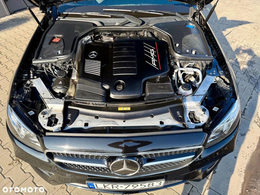 Mercedes-Benz Klasa E AMG 53 4-Matic+ - 39