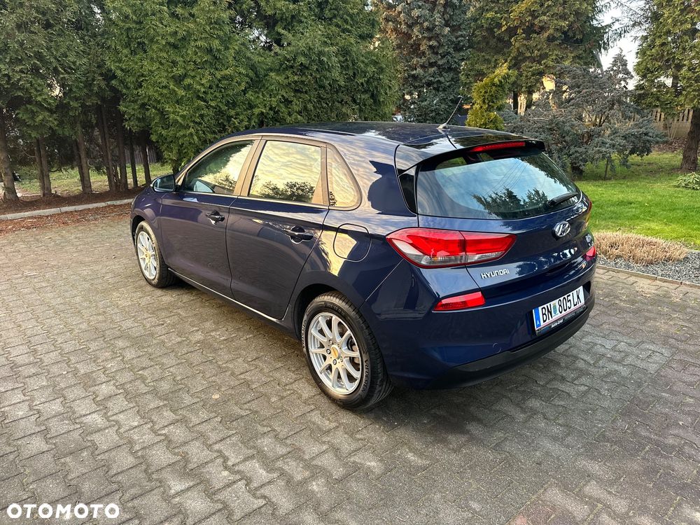 Hyundai i30 1.4 Passion Plus - 6