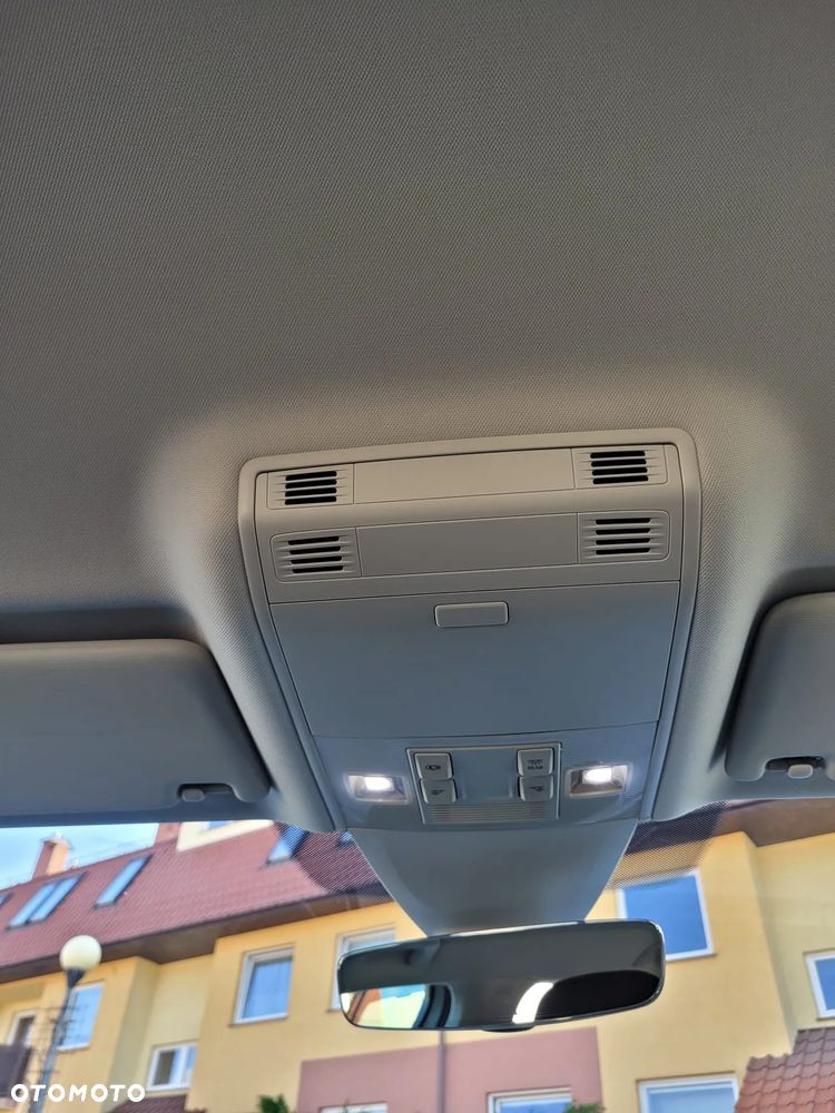 Volkswagen Passat 1.4 TSI BMT ACT Comfortline - 17