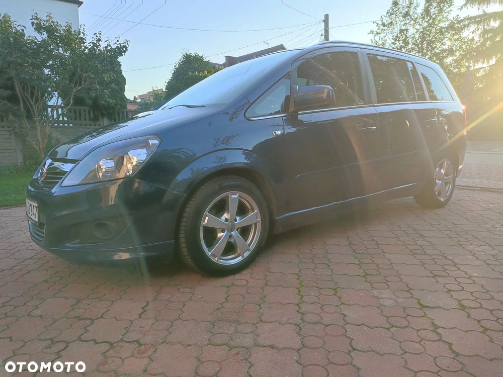 Opel Zafira - 25