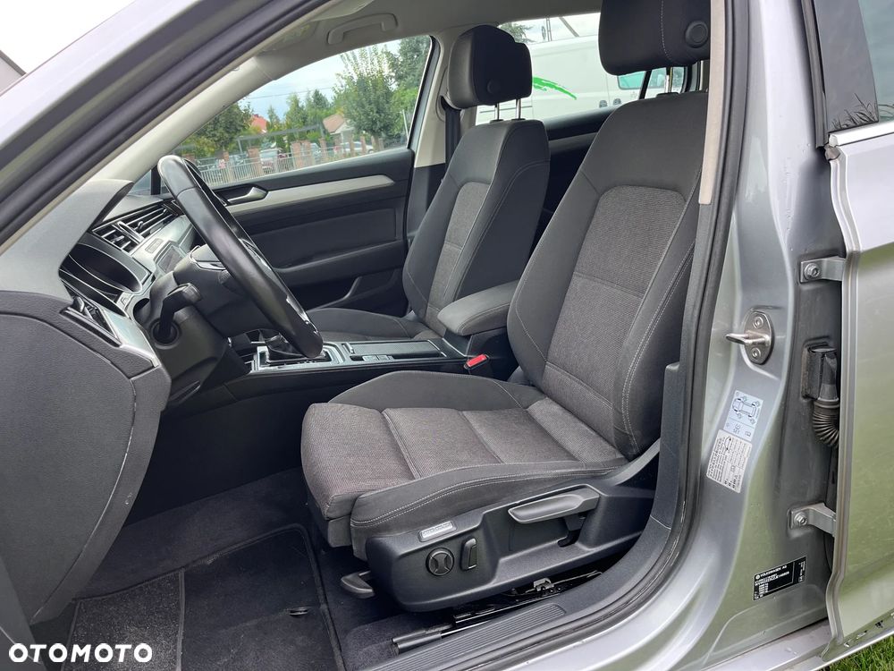 Volkswagen Passat Variant - 17