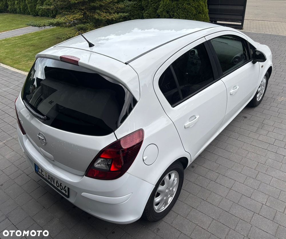 Opel Corsa 1.4 16V Sport - 12