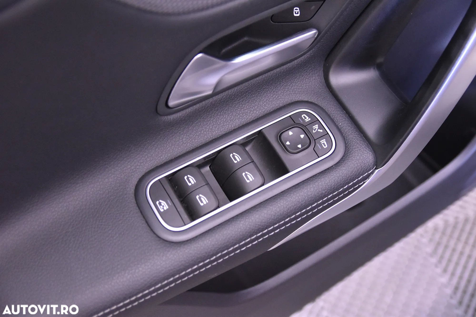 Mercedes-Benz CLA 180 7G-DCT - 15