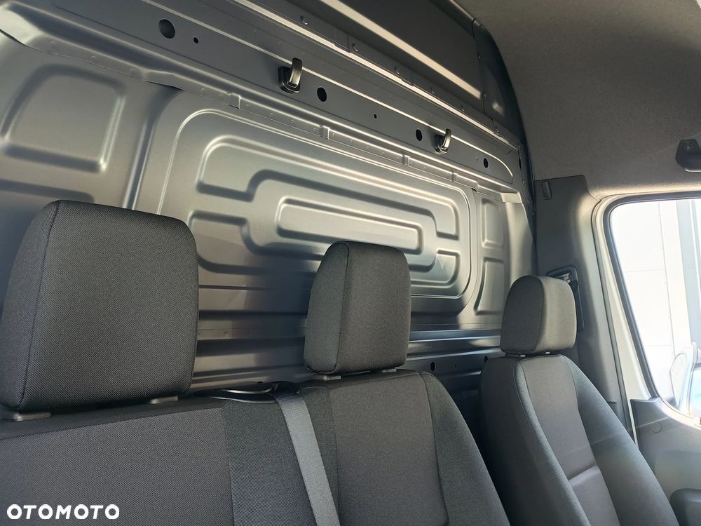 Mercedes-Benz Sprinter Furgon L2H2 150KM - wyprzedaż rocznika 2025 - 11