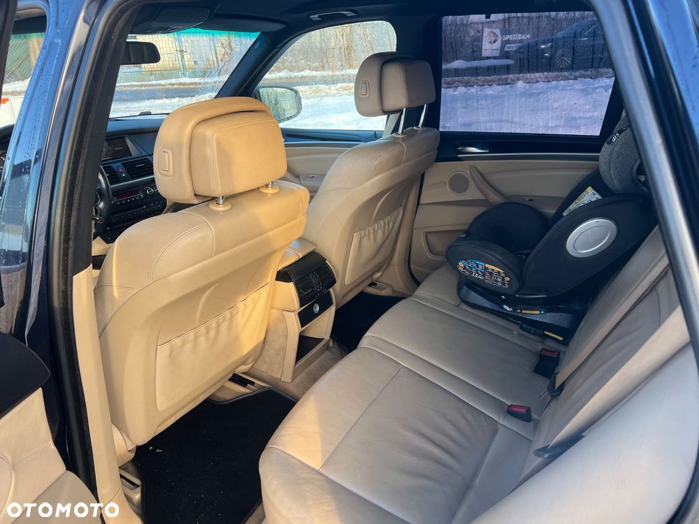 BMW X5 xDrive35d - 8