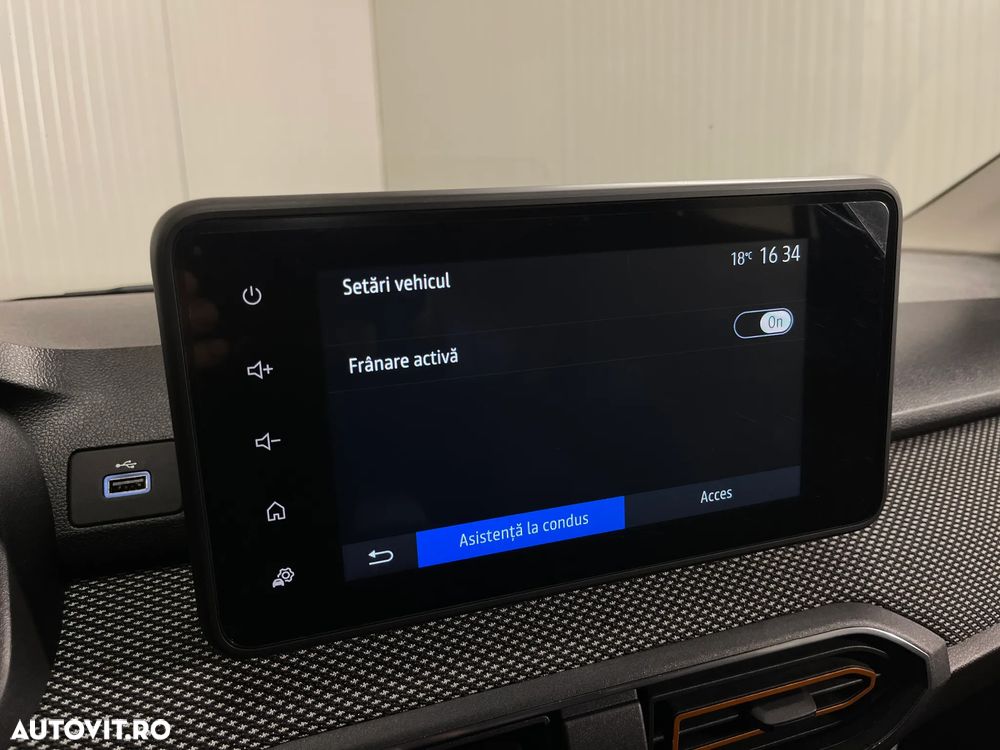 Dacia Sandero Stepway TCe 90 MT6 Comfort - 14